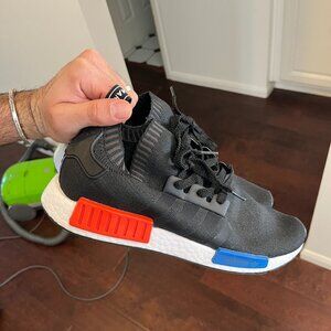 NMD Primeknit R1